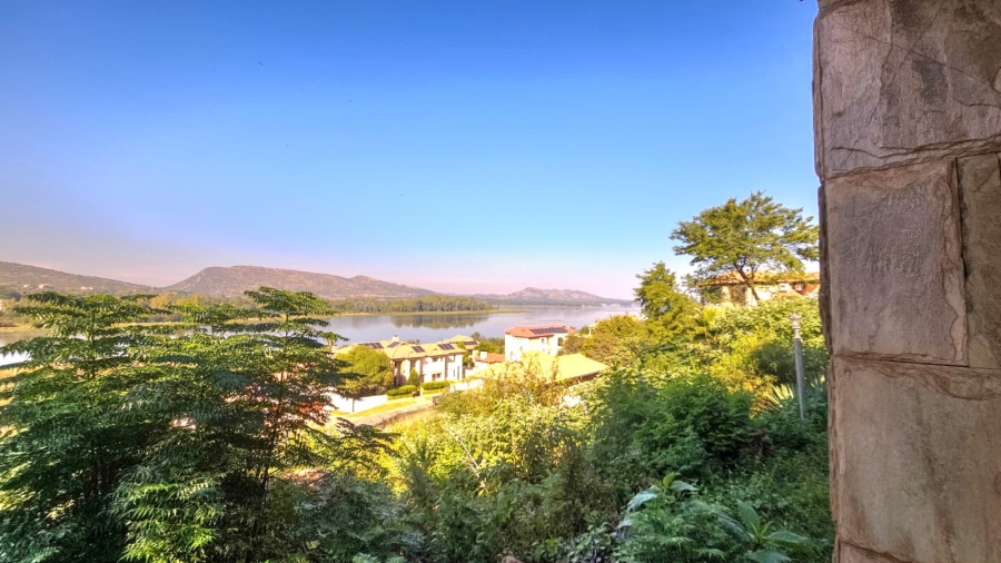 3 Bedroom Property for Sale in Birdwood Estate North West